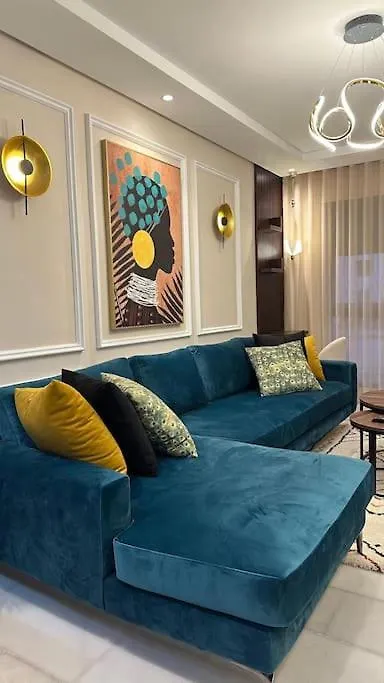 Stylish Appartement Lumineux Et Luxueux Au Coeur De Maarif Quartier Palmier Pres De Station Tramway & Bd Abdelmoumen 卡萨布兰卡