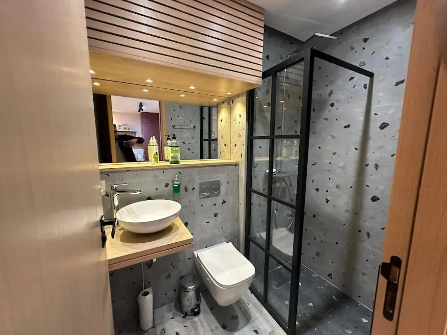 Stylish Appartement Lumineux Et Luxueux Au Coeur De Maarif Quartier Palmier Pres De Station Tramway & Bd Abdelmoumen 卡萨布兰卡
