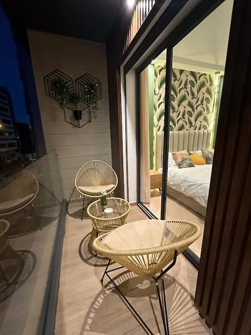Stylish Appartement Lumineux Et Luxueux Au Coeur De Maarif Quartier Palmier Pres De Station Tramway & Bd Abdelmoumen 卡萨布兰卡