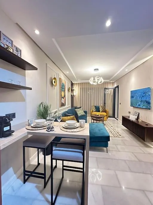 Stylish Appartement Lumineux Et Luxueux Au Coeur De Maarif Quartier Palmier Pres De Station Tramway & Bd Abdelmoumen 卡萨布兰卡 摩洛哥