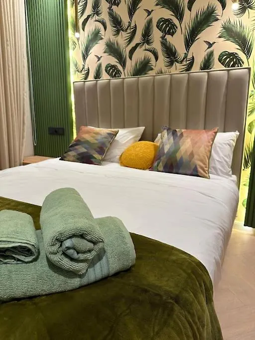 Stylish Appartement Lumineux Et Luxueux Au Coeur De Maarif Quartier Palmier Pres De Station Tramway & Bd Abdelmoumen 卡萨布兰卡 0*,