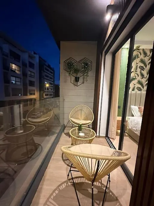 公寓 Stylish Appartement Lumineux Et Luxueux Au Coeur De Maarif Quartier Palmier Pres De Station Tramway & Bd Abdelmoumen 卡萨布兰卡 摩洛哥