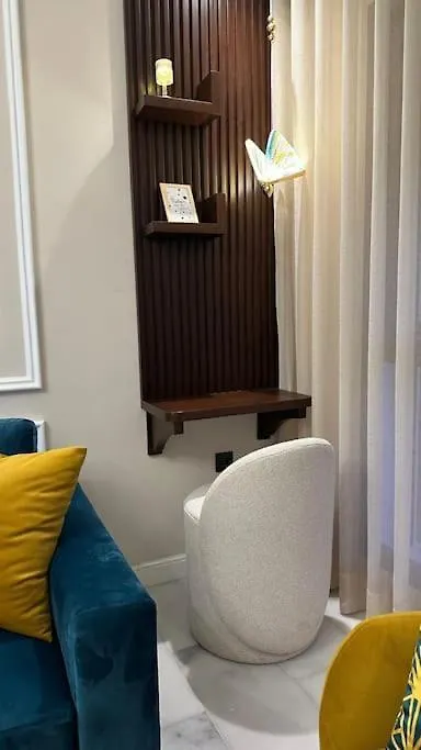 Stylish Appartement Lumineux Et Luxueux Au Coeur De Maarif Quartier Palmier Pres De Station Tramway & Bd Abdelmoumen 卡萨布兰卡