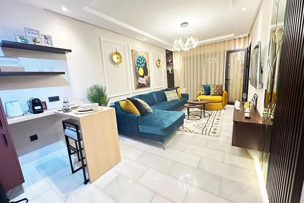 Stylish Appartement Lumineux Et Luxueux Au Coeur De Maarif Quartier Palmier Pres De Station Tramway & Bd Abdelmoumen Casablanca联系方式